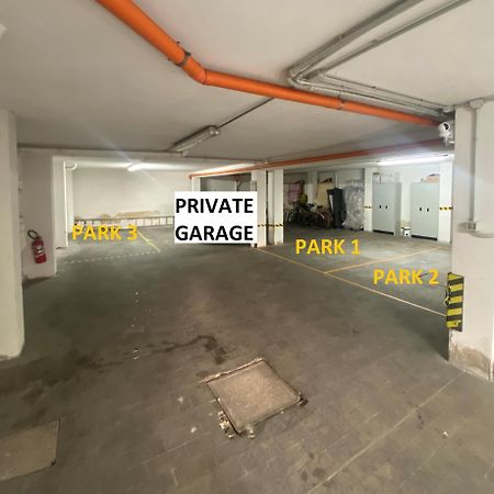 Fashion Apartment Gold Bologna With Jacuzzi & Car Garage エクステリア 写真