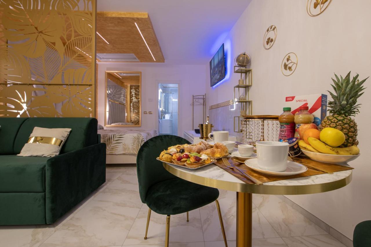 Fashion Apartment Gold Bologna With Jacuzzi & Car Garage エクステリア 写真