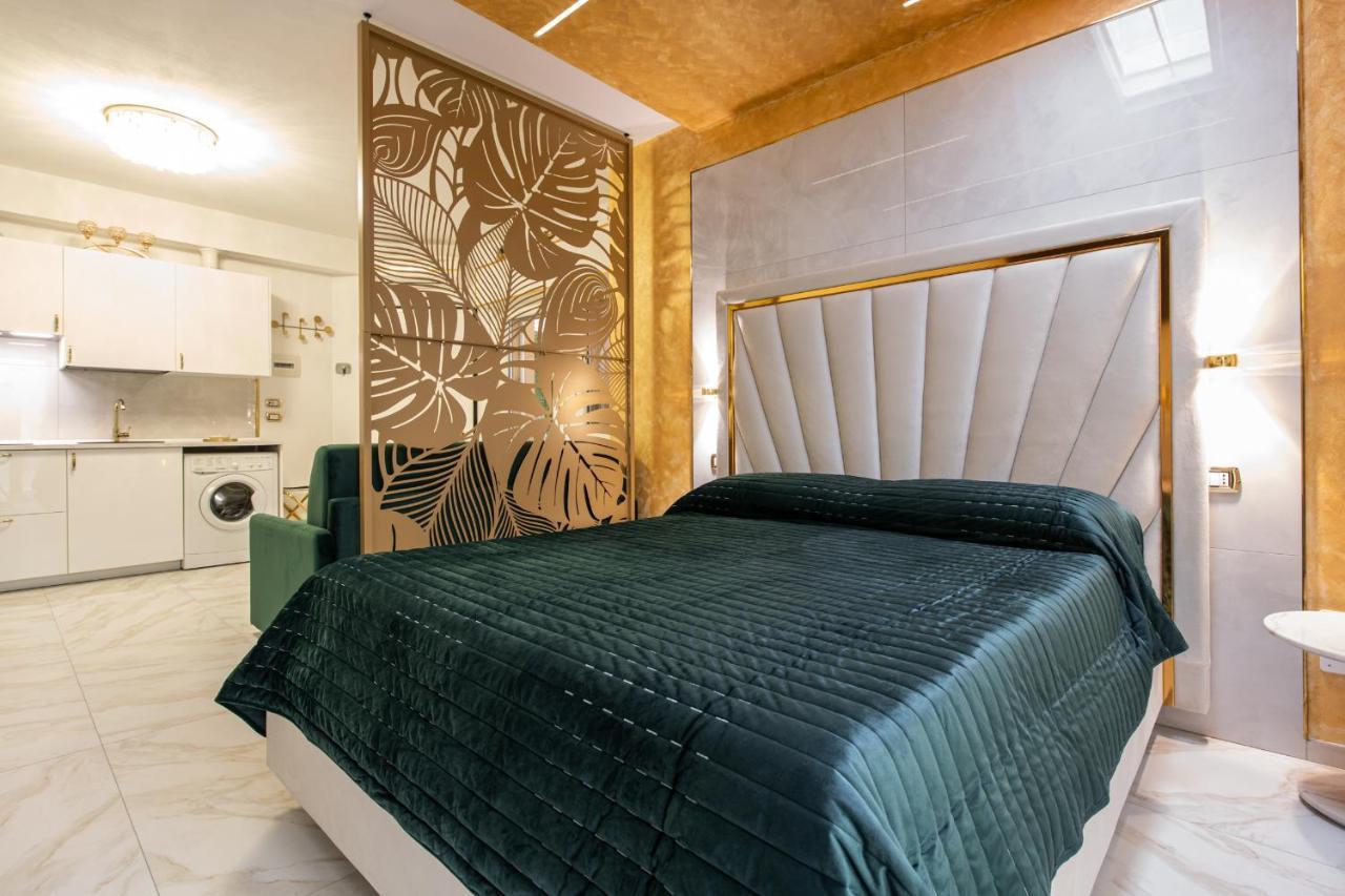 Fashion Apartment Gold Bologna With Jacuzzi & Car Garage エクステリア 写真