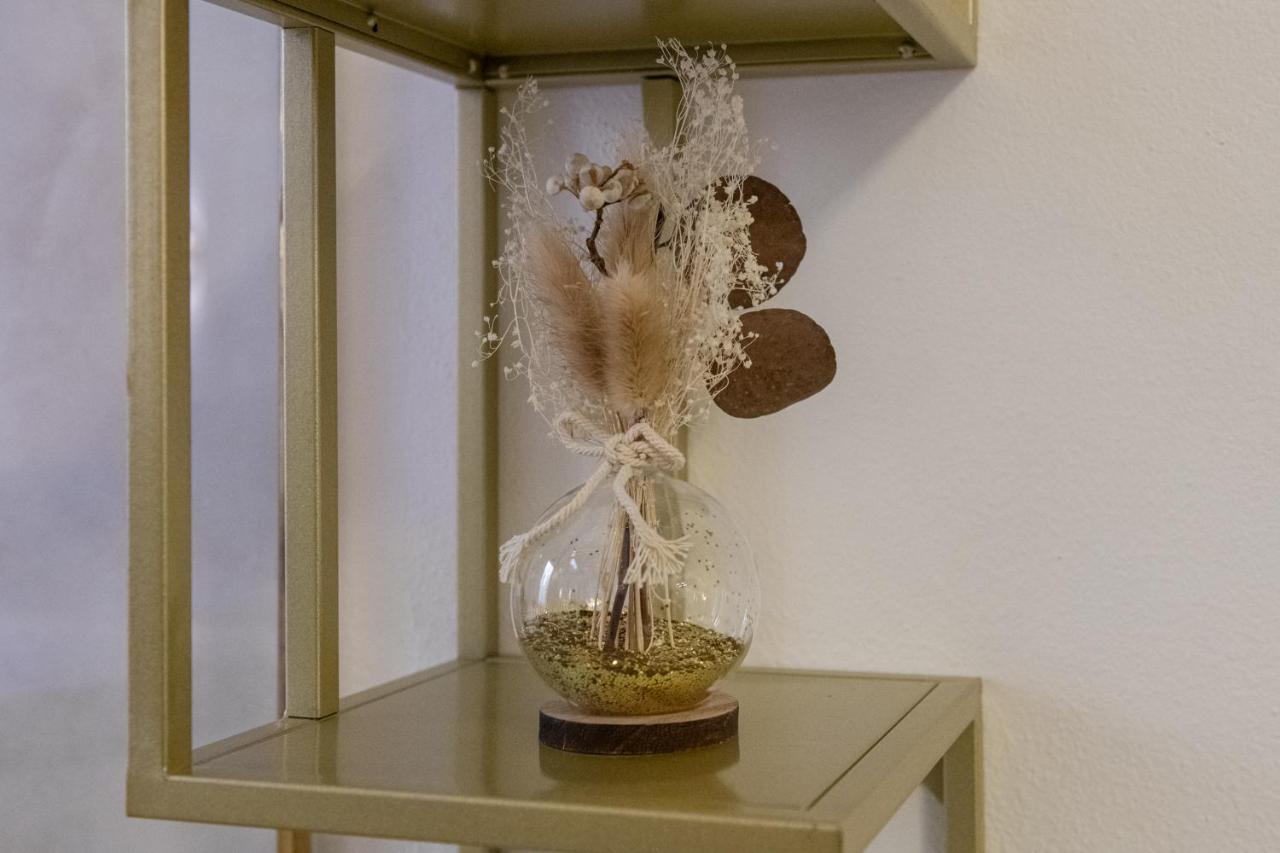 Fashion Apartment Gold Bologna With Jacuzzi & Car Garage エクステリア 写真