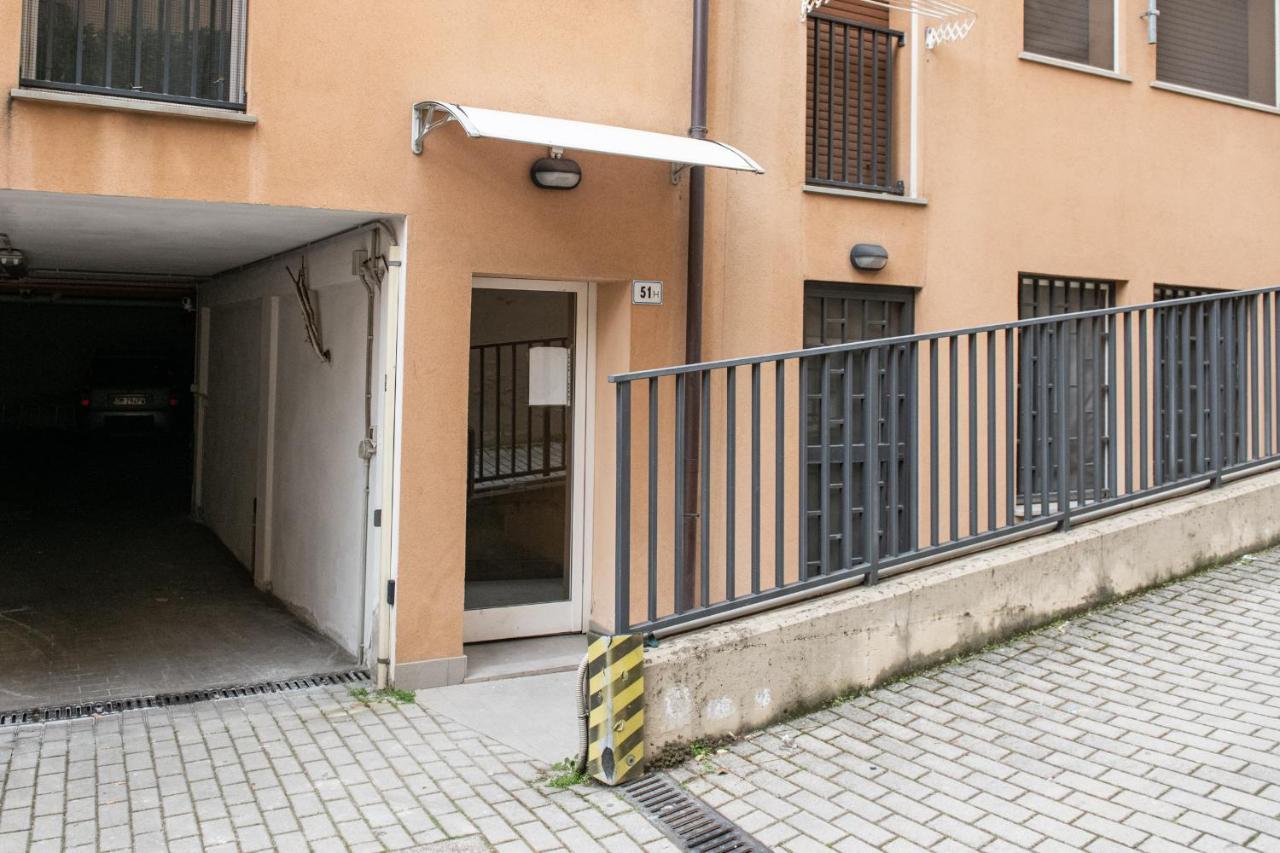 Fashion Apartment Gold Bologna With Jacuzzi & Car Garage エクステリア 写真