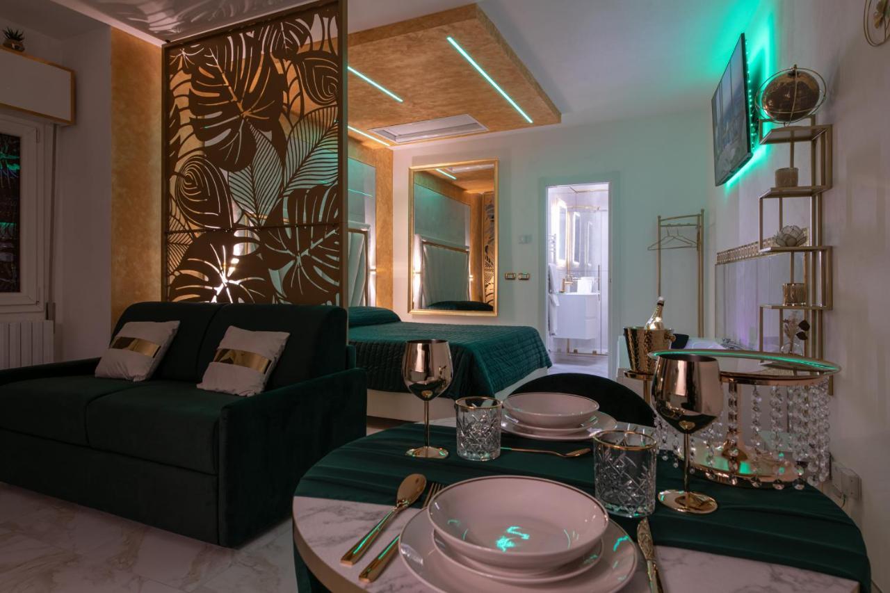 Fashion Apartment Gold Bologna With Jacuzzi & Car Garage エクステリア 写真