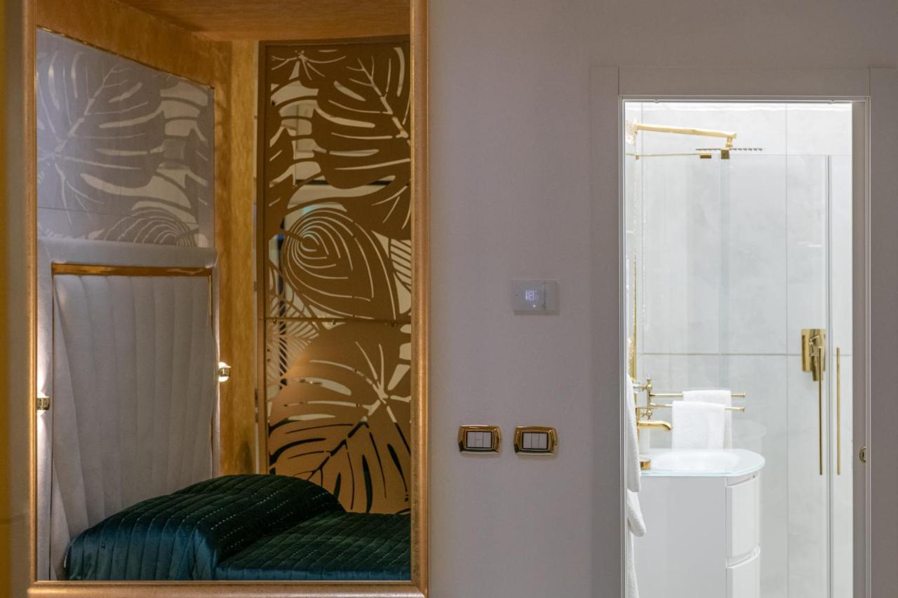 Fashion Apartment Gold Bologna With Jacuzzi & Car Garage エクステリア 写真